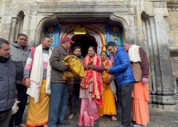 भगवान केदारनाथ के दर्शन को पहुंची दिल्ली की मुख्यमंत्री रेखा गुप्ता