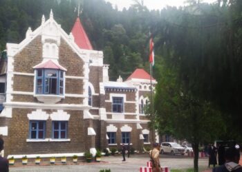 नैनीताल जिला पंचायत अध्यक्ष चुनाव मामला- हाईकोर्ट एसएसपी पर सख्त,चीफ जस्टिस ने कप्तान को लगाई फटकार