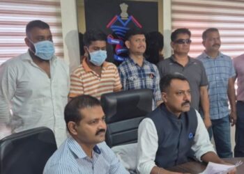 धोखाधड़ी के आरोप में BJP नेता गिरफ्तार, कुख्यात प्रवीण वाल्मीकि से भी जुड़े तार