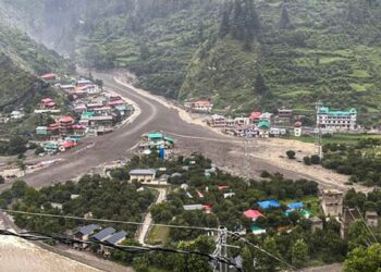 हर्षिल में भागीरथी नदी पर बनी झील की गई पंक्चर,धराली में पाँच अगस्त की तबाही के बाद भागीरथी नदी पर बन गई थी झील