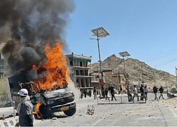 लद्दाख हिंसा : चार की मौत, दर्जनों घायल,केंद्र ने सोनम वांगचुक को ठहराया जिम्मेदार