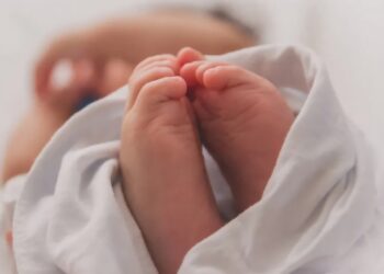 कक्षा 9 की छात्रा ने दिया बच्ची को जन्म,आरोपी ने अस्पताल में बांटी मिठाई