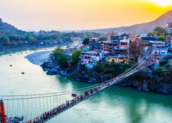 उत्तराखंड में अब बाहरी वाहनों पर ग्रीन टैक्स, जानिए कितनी लगेगी रकम