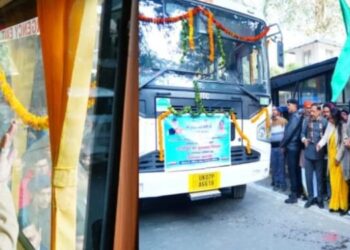 उत्तराखंड रोडवेज में नई बसें शामिल