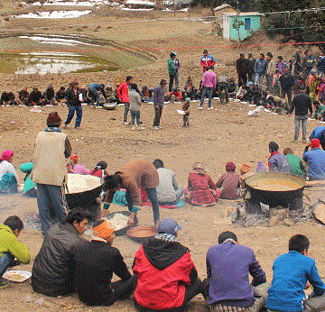 महंगे होटल में शादी पर रोक,गहनों को लेकर भी हुआ फैसला,आम जनता ने लिया निर्णय