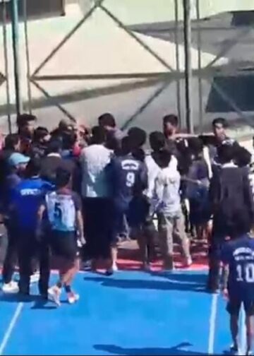 गढ़वाल विवि की बिड़ला परिसर की खो-खो टीम के साथ अभद्रता और मारपीट का आरोप, छात्रों ने कुलपति से की कार्रवाई की मांग