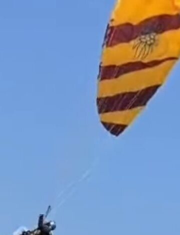 पैराग्लाइडिंग प्रतियोगिता में हादसा, लैंडिंग के दौरान दो पायलट घायल