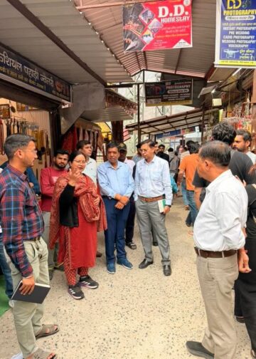 बड़ी खबर :सिद्धपीठ धारी देवी मंदिर परिसर में मोबाइल पर पूर्ण प्रतिबंध, मंदिर समिति के साथ हुई बैठक में नगर निगम श्रीनगर ने लिया निर्णय.