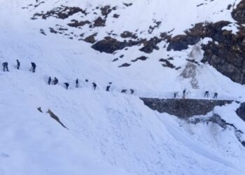 केदारनाथ यात्रा 2026: तैयारियों ने पकड़ी रफ्तार, बर्फ हटाने का कार्य युद्धस्तर पर जारी