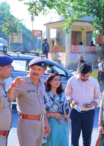 चारधाम यात्रा मार्ग का जिलाधिकारी पौड़ी स्वाति एस भदौरिया ने किया स्थलीय निरीक्षण, यात्रियों की सुरक्षा व्यवस्था, यात्रा तैयारियों को लेकर अधिकारियों को दिए निर्देश