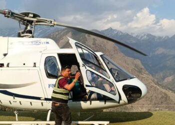 गर्भवती महिला को गम्भीर स्थिति में हेलीकॉप्टर  से भेजा