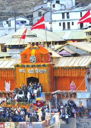 श्री बदरीनाथ धाम यात्रा 2026:नरेंद्र नगर राजदरबार से 7 अप्रैल  रात्रि को ऋषिकेश पहुंचेगी गाडू घड़ा तेल कलश यात्रा, 23 अप्रैल को खुलेंगे बदरीनाथ धाम के कपाट