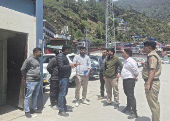 सुगम एवं सुरक्षित केदारनाथ यात्रा के लिए प्रशासन सतर्क!! जिलाधिकारी विशाल मिश्रा का व्यापक निरीक्षण अभियान जारी!!