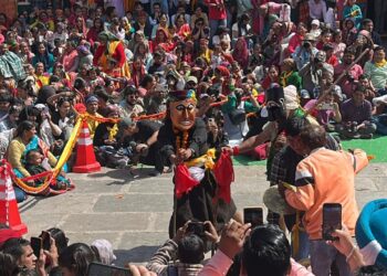 विश्व धरोहर रम्माण मेले में उमड़े श्रद्धालु, भूमियाल देवता के पश्वा ने दिया आशीर्वाद