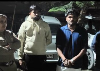 वाहन चालक और गाइड की अभद्रता पर श्रीनगर पुलिस ने की कार्रवाई, यात्रियों के लौटाये एक लाख चौदह हजार रूपये