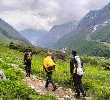 पिंडारी ग्लेशियर और फूलों की घाटी में लापता व्यक्तियों की खोज जारी, एसडीआरएफ ने लगाया एड़ी चोटी का दम