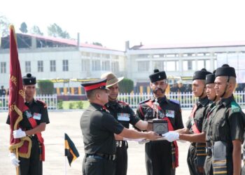 गढ़वाल राइफल्स के दीक्षांत समारोह में 238 अग्निवीरों को किया गया डिप्लोमा से सम्मानित