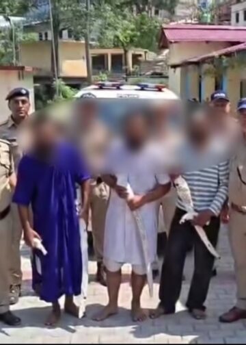 कर्णप्रयाग में धारदार हथियार से हमला करने वाले चार निहंग यात्री गिरफ्तार, तीन आरोपियों को न्यायिक अभिरक्षा में भेजा गया जेल