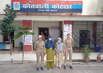 सिद्धबली मंदिर में श्रद्धालुओं को निशाना बनाने वाली दो महिला टप्पेबाज गिरफ्तार,सीसीटीवी, सर्विलांस और मुखबिर तंत्र की मदद से पुलिस ने किया खुलासा, चोरी की चेन व लॉकेट बरामद