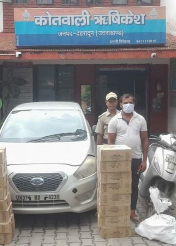 शराब तस्करी कर रही थी महिला, 17पेटी के साथ पुलिस ने तीन को किया गिरफ्तार
