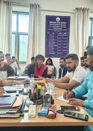 गढ़वाल विवि में प्रवेश तैयारियों पर छात्र संगठनों के साथ बैठक