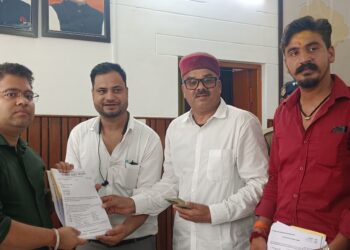 राष्ट्रपति-प्रधानमंत्री तक पहुंची 75 हजार गौ सेवकों की आवाज, रुद्रप्रयाग से उठी ‘राष्ट्र माता’ की मांग,’गौ सम्मान आह्वान अभियान’ के दूसरे चरण में जिलाधिकारी के माध्यम से भेजा गया 3000 पन्नों का हस्ताक्षरयुक्त ज्ञापन