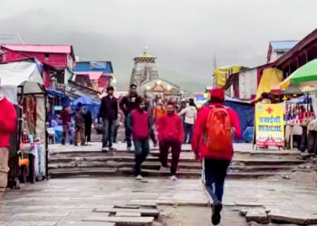 सावन और बारिश का असर: केदारनाथ धाम में श्रद्धालुओं की संख्या घटी, प्रशासन पूरी तरह मुस्तैद