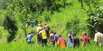 रुद्रप्रयाग में दर्दनाक हादसा: घास लेने गई महिला का पैर फिसला, उफनते गदेरे में बहने से मौत!!