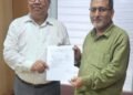 सरकार के भरोसे पर खरे उतरे दो चेहरे, श्रीनगर मेडिकल कॉलेज और चिकित्सा शिक्षा विभाग को मिला अनुभवी नेतृत्व,डॉ. आशुतोष सयाना ने डॉ. सीएमएस रावत को सौंपा श्रीनगर मेडिकल कॉलेज के प्राचार्य पद का कार्यभार