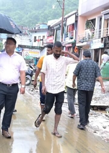 तिलवाड़ा केदारनाथ राष्ट्रीय राजमार्ग-107 पर मलबा,डीएम विशाल मिश्रा ने किया स्थलीय निरीक्षण