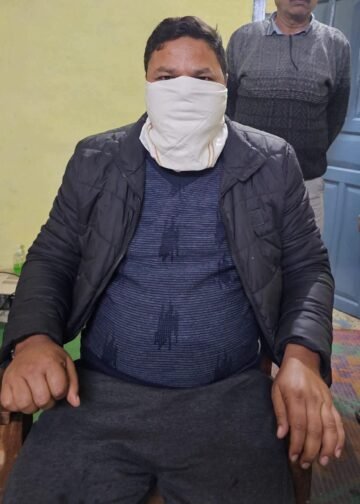 30 हजार की रिश्वत लेते पटवारी गिरफ्तार,विजिलेंस टीम ने धारी तहसील कार्यालय में रंगे हाथों पकड़ा, जमीन नापने के बदले रिश्वत मांगने का आरोप