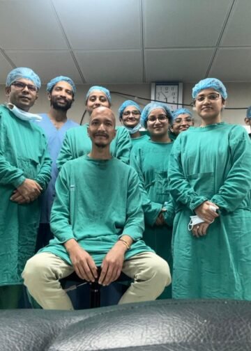 गढ़वाल में पहली बार सरकारी अस्पताल में मुफ्त हेयर ट्रांसप्लांट, बेस अस्पताल श्रीनगर ने शुरू की एफयूई तकनीक