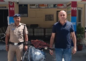स्कूटी चलाने का शौक, श्रीनगर से दो नाबालिग बच्चों ने उठा ली एक स्कूटी, पुलिस ने किया बरामद
