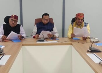 बीकेटीसी अध्यक्ष हेमंत द्विवेदी की बीकेटीसी अस्थायी कर्मचारियों से धरना स्थगित करने अपील,, ऋषिकेश में आयोजित वार्ता में वन टाइम सेटलमेंट एवं समान कार्य-समान वेतन के मुद्दे पर सकारात्मक पहल!!उप समिति का गठन वेतनमान में सम्मानजनक वृद्धि पर कार्यवाही शीघ्र होगी :हेमंत द्विवेदी!!