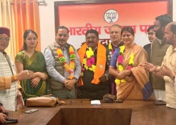 बड़ी खबर:कांग्रेस को बड़ा सियासी झटका! 35 साल का साथ छोड़ ग्यालू लाल ने थामा भाजपा का दामन,2027 के चुनाव से पहले रुद्रप्रयाग में बदले राजनीतिक समीकरण, भाजपा को मिल सकती है मजबूती, कांग्रेस के सामने जनाधार बचाने की चुनौती