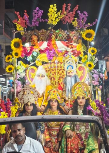 रामलीला में राम-सीता विवाह का सुंदर मंचन, दर्शकों ने बजाई तालियां