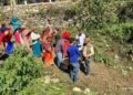 दस साल से सड़क का इंतजार, अब ग्रामीणों ने खुद संभाली निर्माण की कमान,चौंडा सिराई में 1.75 किमी सड़क के लिए श्रमदान शुरू, शासन-प्रशासन पर उपेक्षा का आरोप