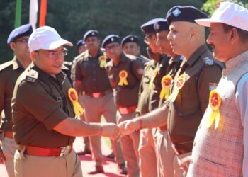 श्रीनगर में अंतरजनपदीय पुलिस शूटिंग प्रतियोगिता शुरू12 टीमों के 120 से अधिक निशानेबाज दिखाएंगे दमखम, 24 अक्टूबर को होगा समापन
