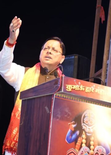लोक संस्कृति के संरक्षण के साथ युवाओं के भविष्य को सुरक्षित करना प्राथमिकता: धामी